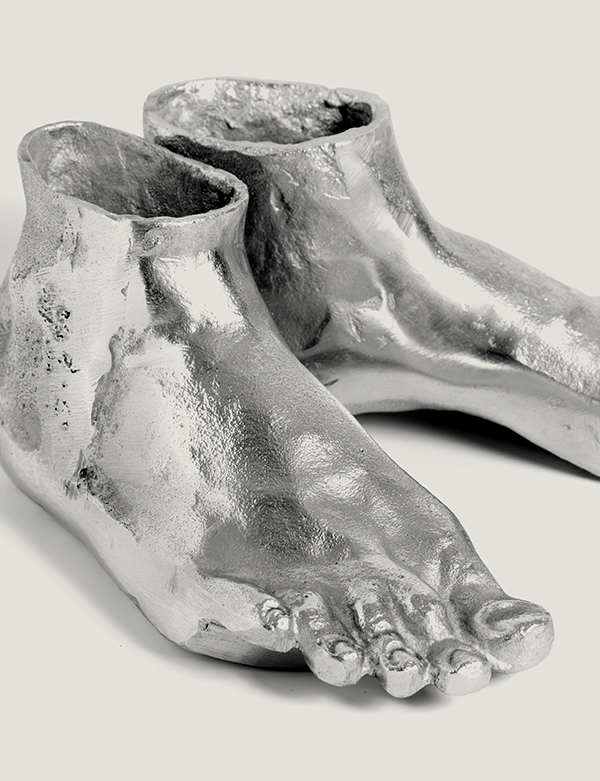 Feet Sculpture - Image 3